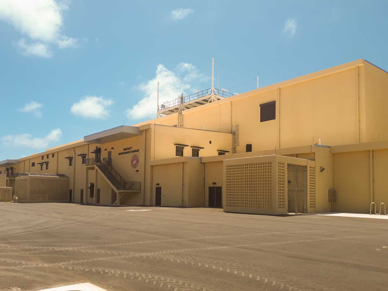 Aerospace &amp; Defense Facility Roofing